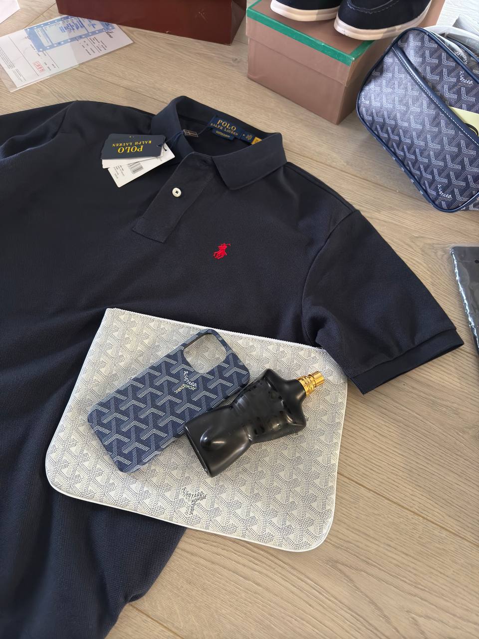 Old Money Navy Look – Polo, Loafers & Accessories Set